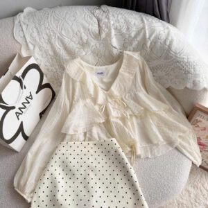 Áo babydoll kèm chân váy chấm bi cực xinh